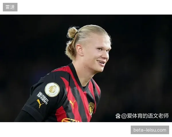 黄喜灿在俱乐部赛季末段的低迷表现，可能影响其在世界杯赛场上的首发位置竞争力。
